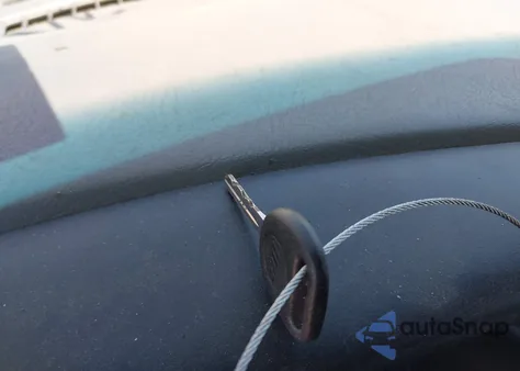 2005 Chevrolet Express z USA, uszkodzony, nr VIN 1GCFG15X951192053